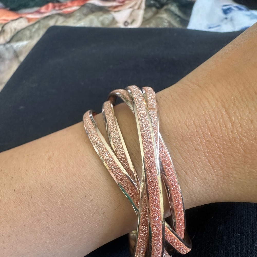 Elegant Rose Gold Bangle Bracelet